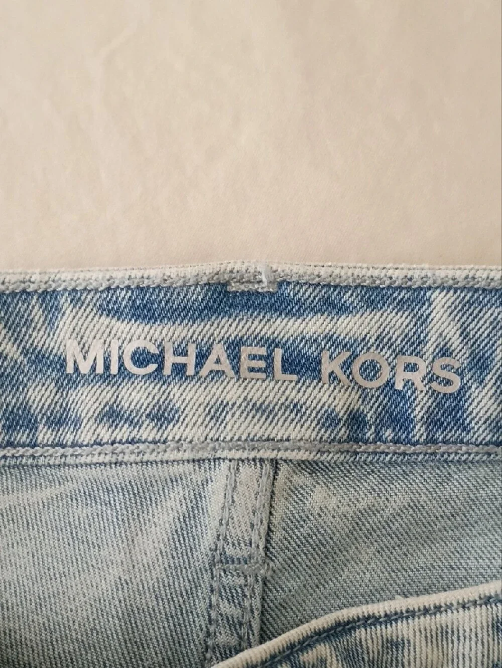 NWT Michael Kors Light Wash Denim Jeans - Crop Wide Legs Five-Pocket
